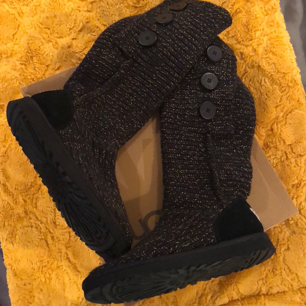 UGG Knitt Gold and Black Boots